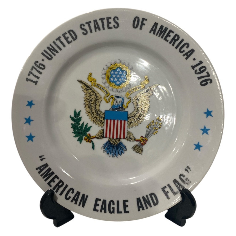 1776-1976 United States Commemorative Plate, American Eagle and Flag Design